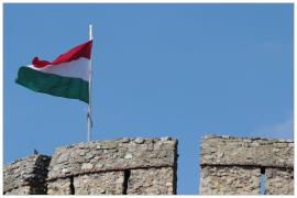 Pécs - magyar zászló